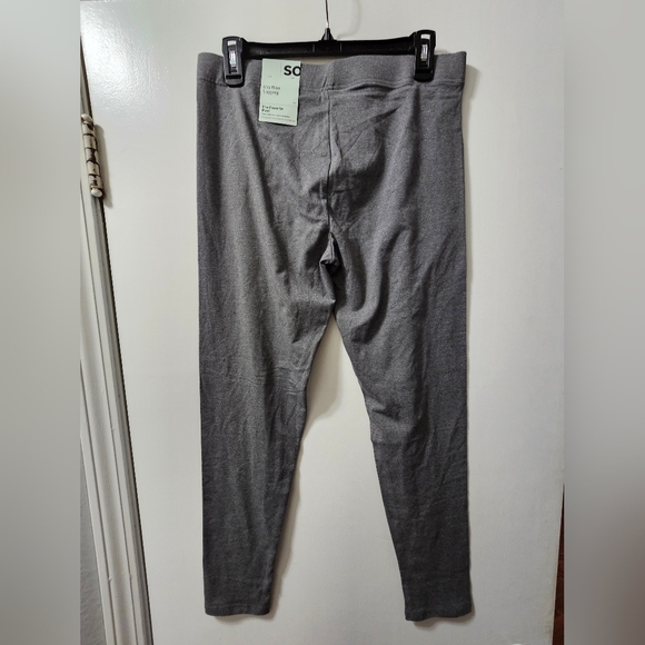 NWT Women's Gray Leggings - Picture 2 of 5